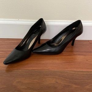 Calvin Klein Black Heels 7.5 Dolly